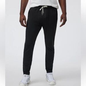 Vuori NWOT straight leg drawstring waist sweatpants in dreamknit fabric